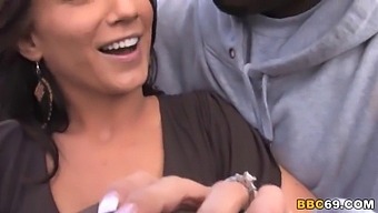 Carina Roman'S Passionate Encounter With A Black Man