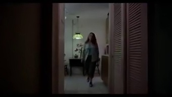 זוג מבוגר וצעיר חוקר את התשוקות המיניות שלהם