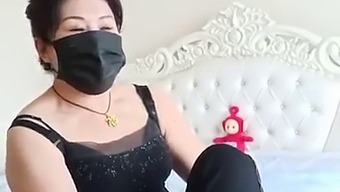Older Asian Lady Craving For Sex