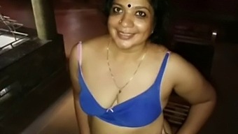 Desi Mallu Chechi In Bukkake Action
