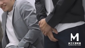 Một Bữa Tiệc Hoang Dã Với Những Cô Gái Châu Á Và Những Cô Gái Mông To