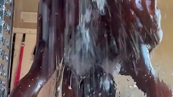 Ebony Teen Esha Mae'S Intense Squirting Experience In Solo Setting