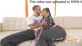 ההרפתקה האנאלית האינטנסיבית של אידרה פוקס עם שיא מחוספס ומלא בהצטיינות.